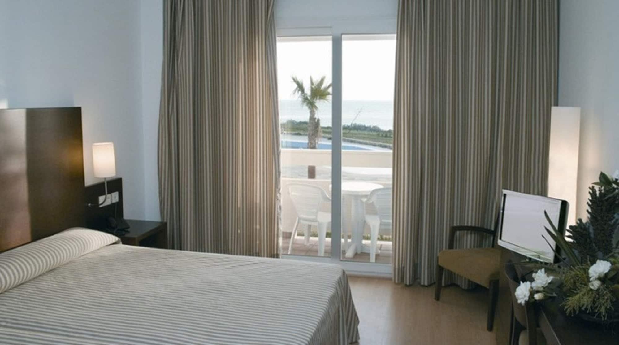Hotel Garbi Costa Luz Conil De La Frontera Esterno foto